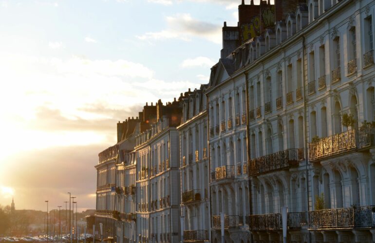 Immobilier : 30 % des acheteurs cherchent aussi… à louer