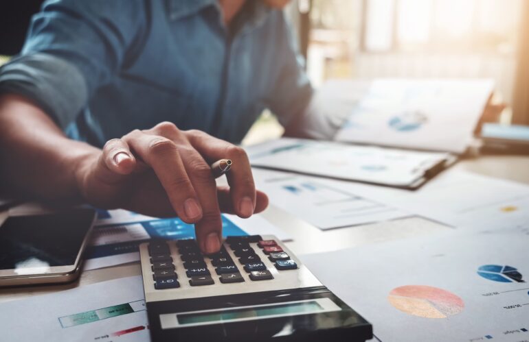 Crédit immobilier : une fenêtre de tir cet été, avant des taux sous pression à la rentrée